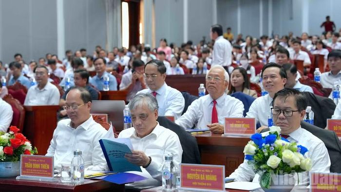 Hội thảo thu hút sự quan tâm của nhiều chuyên gia, nhà quản lý là Phó Giáo sư, Tiến sĩ đến từ Ban Chính sách, chiến lược Trung ương và Đại học Bà Rịa-Vũng Tàu.