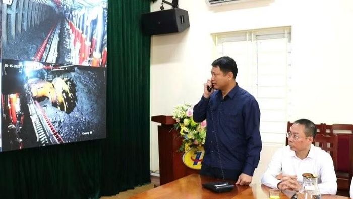 Ông Lê Trung Toán, Giám đốc Than Hòn Gai phát biểu.