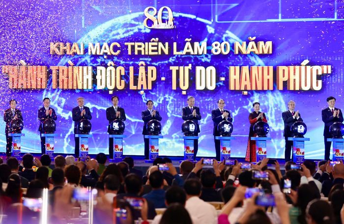 Triển lãm "80 năm Hành trình Độc lập - Tự do - Hạnh phúc" được tổ chức tại Hà Nội nhân dịp kỷ niệm 80 năm Quốc khánh nước Cộng hòa Xã hội chủ nghĩa Việt Nam (2.9.1945 - 2.9.2025). Ảnh: Hoàng Triều