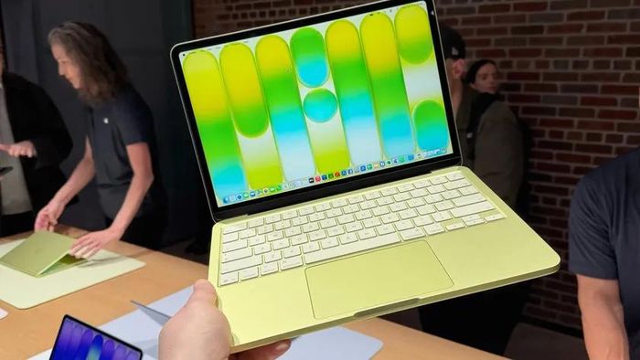 MacBook Neo không chỉ bán tốt trong phân khúc laptop giá mềm, mà còn khiến toàn bộ ngành công nghiệp PC cảm thấy bất an. Ảnh: Tom's Guide