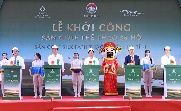 Dự án sân golf gần 1.800 tỷ đồng chính thức khởi công.