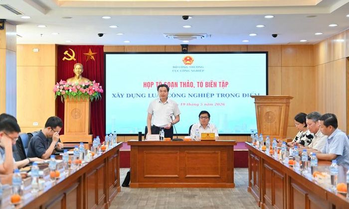 Ông Trần Việt Hòa, Cục trưởng Cục Công nghiệp phát biểu. Ảnh: Nam Nguyễn