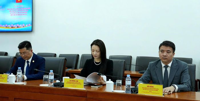 Đoàn đại biểu Tập đoàn Thái Bình Dương (Trung Quốc) dự lễ ký kết.