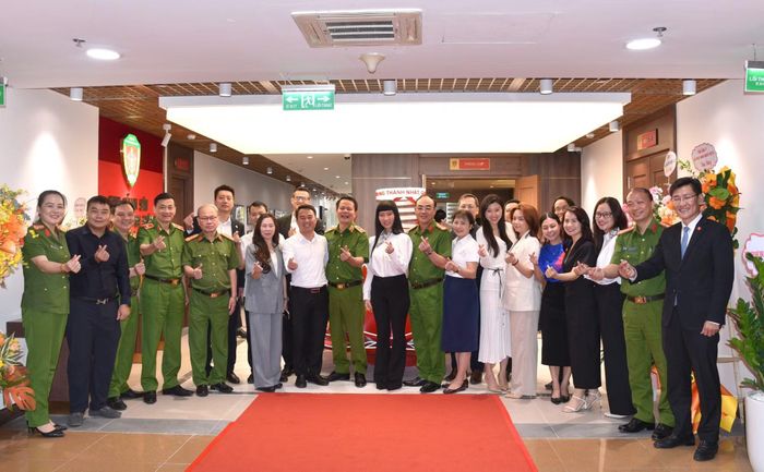 Các đại biểu tham dự lễ ra mắt.