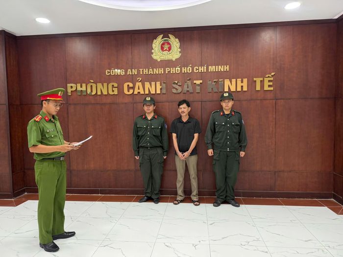 Cơ quan điều tra thực hiện lệnh khởi tố đối với Trần Quang Vũ