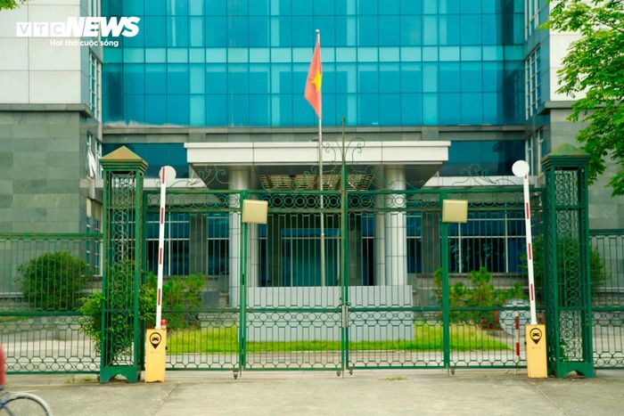 Việc đưa trụ sở mới về khu nhà số 24 đường Tố Hữu nhằm tạo điều kiện thuận lợi cho người dân, doanh nghiệp, tổ chức... giải quyết thủ tục hành chính vì trụ sở mới của UBND TP Huế chỉ cách khu vực tập trung trụ sở các sở ngành khoảng hơn 1km.