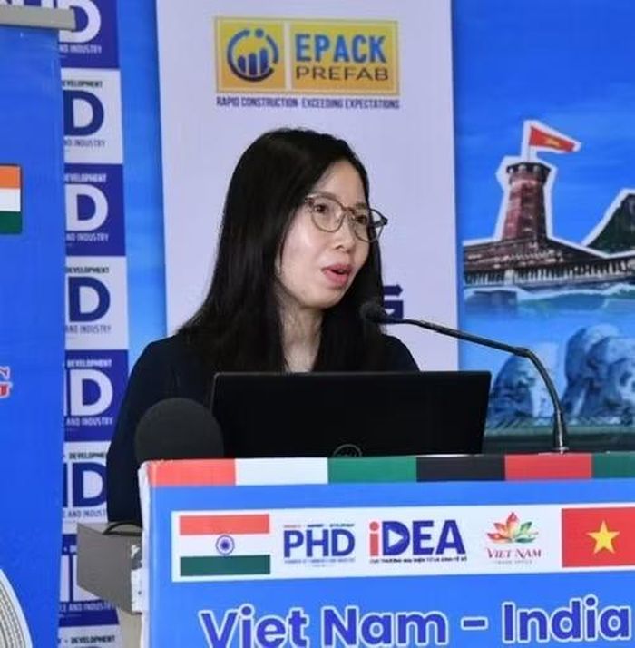 Bà Bùi Thị Thanh Hằng, Trưởng phòng Hợp tác quốc tế, Cục Thương mại điện tử và Kinh tế số, Bộ Công Thương chia sẻ tại Diễn đàn.