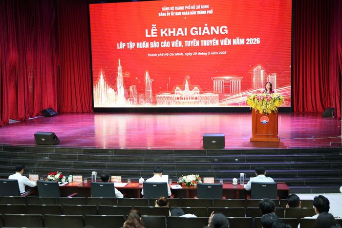  Phó Bí thư chuyên trách Đảng ủy UBND TPHCM Nguyễn Thanh Xuân phát biểu 