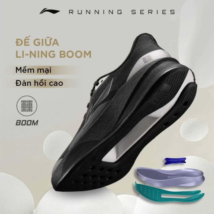 Bóc tách cấu trúc phần đệm giữa của một đôi giày chuyên dùng cho chạy bộ. Ảnh: Li-Nìng