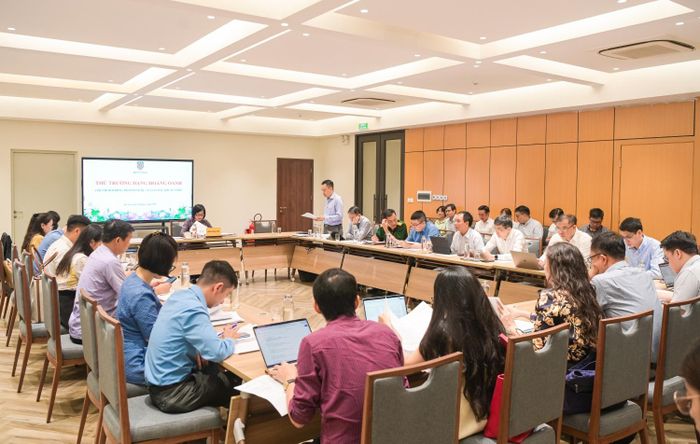 Toàn cảnh cuộc họp Hội đồng thẩm định dự án Luật Dầu khí (sửa đổi).