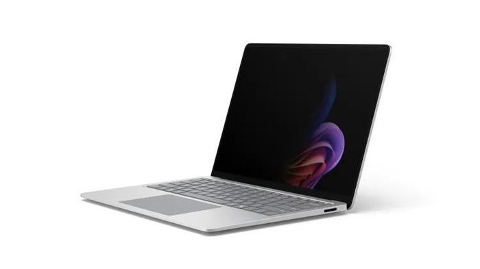 Surface Laptop 8 có thêm tùy chọn màn hình bảo mật. Ảnh: Microsoft