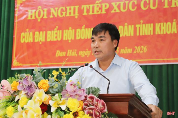 Cử tri Nguyễn Văn Tuấn - Chủ tịch UBND xã Cổ Đạm đề nghị quan tâm xem xét, bố trí ngân sách cho công tác tu bổ, tôn tạo các di tích lịch sử văn hóa.