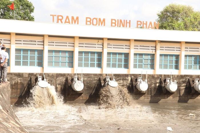 Trạm bơm Bình Phan, xã An Thạnh Thủy, tỉnh Đồng Tháp. Ảnh: Công Trí-TTXVN