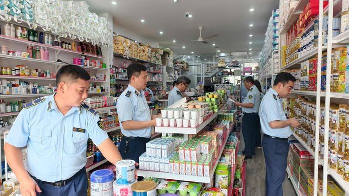 UBND tỉnh Lào Cai ban hành văn bản chỉ đạo các sở, ngành, lực lượng chức năng và UBND các xã, phường tăng cường đấu tranh, xử lý hành vi xâm phạm quyền sở hữu trí tuệ. Ảnh: LN