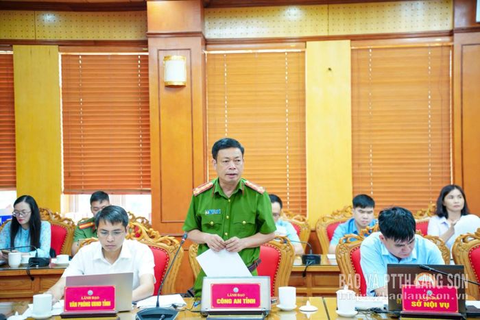 Đại biểu Công an tỉnh trao đổi, thảo luận tại buổi làm việc