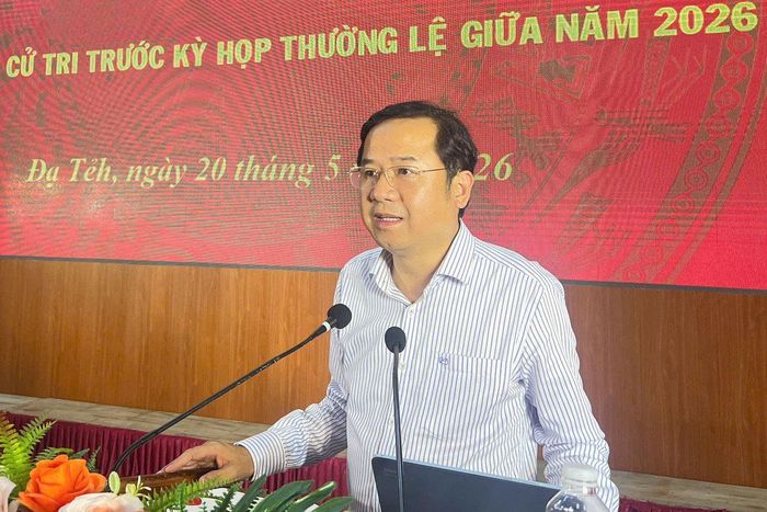 Đồng chí Tôn Thiện Đồng, Ủy viên Ban Thường vụ Tỉnh ủy, Trưởng Ban Tổ chức Tỉnh ủy thay mặt Tổ đại biểu HĐND tỉnh ghi nhận, tiếp thu đầy đủ các ý kiến, kiến nghị của cử tri