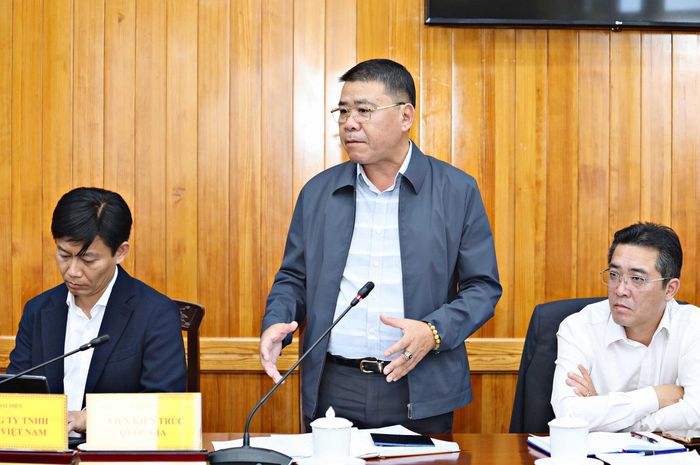 Đại diện phường Xuân Hương - Đà Lạt báo cáo tại cuộc họp