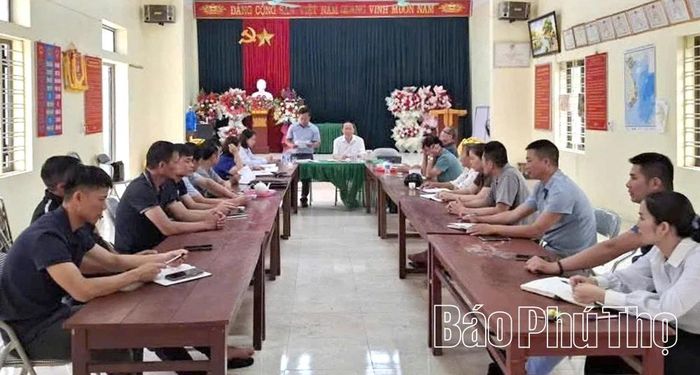 Đồng chí Bí thư đảng ủy xã An Nghĩa dự sinh hoạt chi bộ thôn Lão Nội