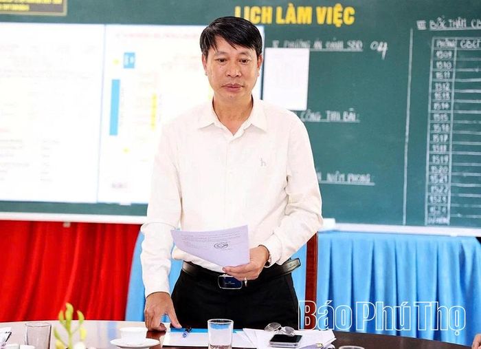 Phó Chủ tịch UBND tỉnh Nguyễn Khắc Hiếu chỉ đạo tại buổi kiểm tra Trường THPT Tam Đảo 2.