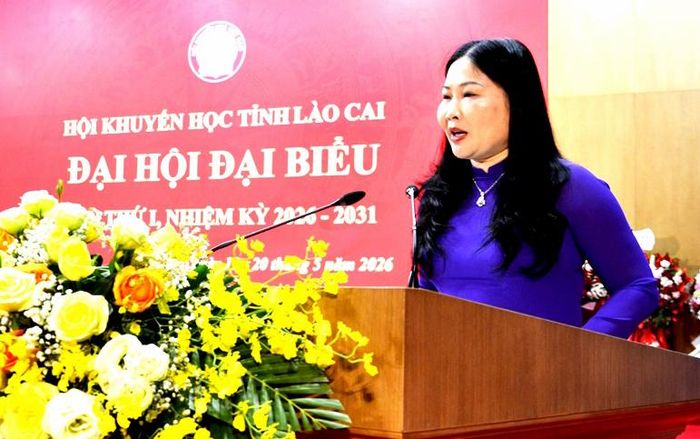 Phó Chủ tịch UBND tỉnh Lào Cai Vũ Thị Hiền Hạnh phát biểu tại Đại hội. Ảnh: Quốc Hồng