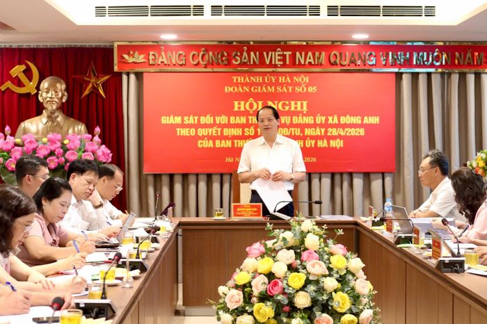 Trưởng ban Tuyên giáo và Dân vận Thành ủy Nguyễn Doãn Toản phát biểu kết luận buổi làm việc. Ảnh: Phương Ngân