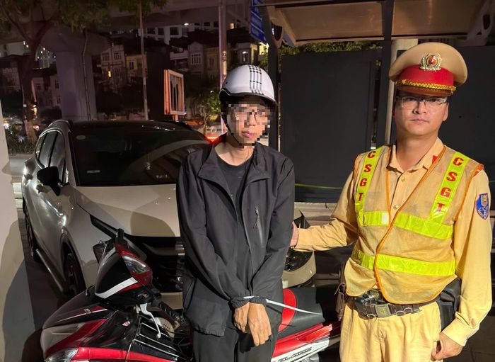 Lực lượng 141 phá nhiều vụ án từ tuần tra đường phố vào đêm. Ảnh: Công an thành phố Hà Nội