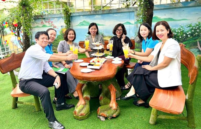 “Góc xanh Công đoàn” hoàn thành và đưa vào sử dụng góp phần nâng cao chất lượng môi trường làm việc của cán bộ, giáo viên nhà trường. Ảnh TC
