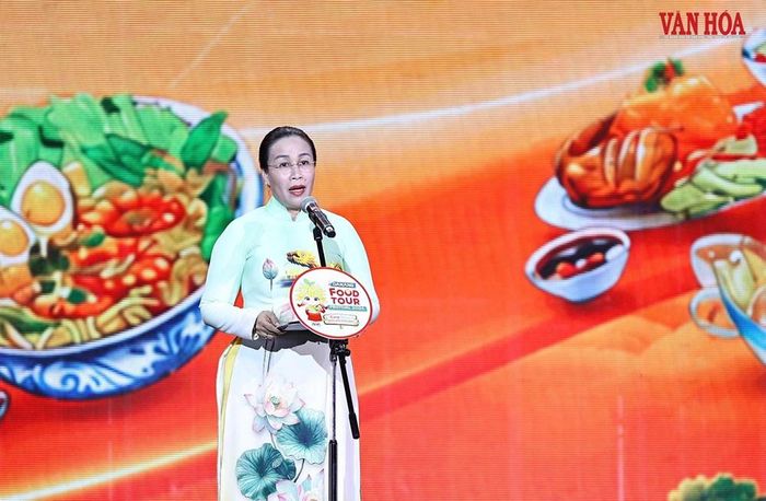Phó Chủ tịch UBND TP. Đà Nẵng Nguyễn Thị Anh Thi phát biểu khai mạc Lễ hội Đà Nẵng Food Tour 2026