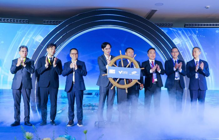  Nghi thức ra mắt Hệ sinh thái tài chính hàng hải quốc tế. Ảnh: THÀNH HUY 