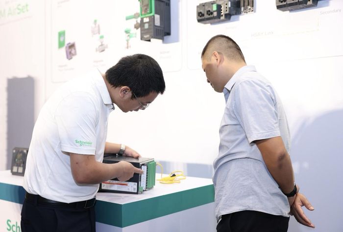  Schneider Electric giới thiệu các sản phẩm cho ngành nước 