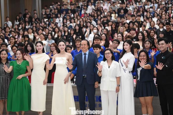 Ban tổ chức mong muốn ngày hội tuyển sinh là dịp để các bạn sinh viên hiểu hơn về cuộc thi, mạnh dạn đăng ký và bước ra khỏi vùng an toàn của mình để trải nghiệm, trưởng thành và tỏa sáng