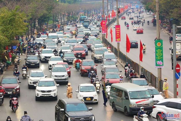 Điều kiện giao thông là thứ mà các bài thử nghiệm mức tiêu thụ nhiên liệu mô phỏng có thể lường được. Ảnh: Thu Thủy 