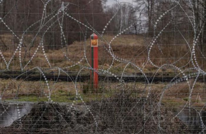 Dây thép gai phân cách biên giới Ukraine - Belarus tại tỉnh Volyn vào ngày 13/2/2024. Ảnh minh họa: Getty Images.