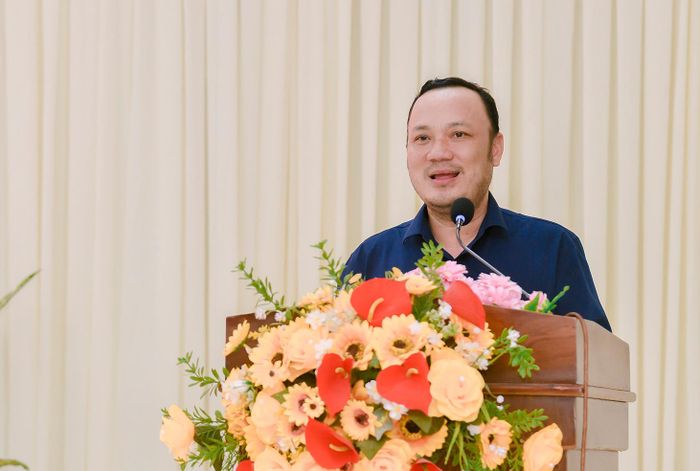 Tiến sĩ Lê Văn Dũng, Phó Giám đốc Trung tâm Khuyến nông (Sở Nông nghiệp và Môi trường tỉnh An Giang) giải đáp một số ý kiến thuộc thẩm quyền.