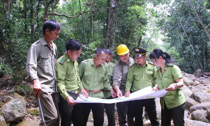 Lực lượng kiểm lâm Bắc Ninh tuần tra, bảo vệ rừng tự nhiên tại xã Tây Yên Tử.