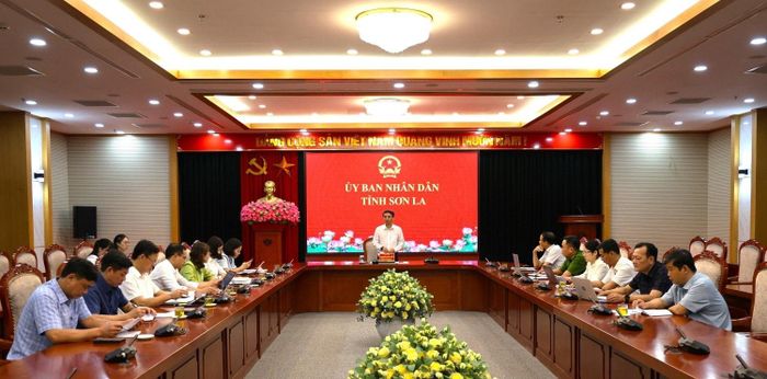 Quang cảnh cuộc họp. Ảnh: Quốc Tuấn