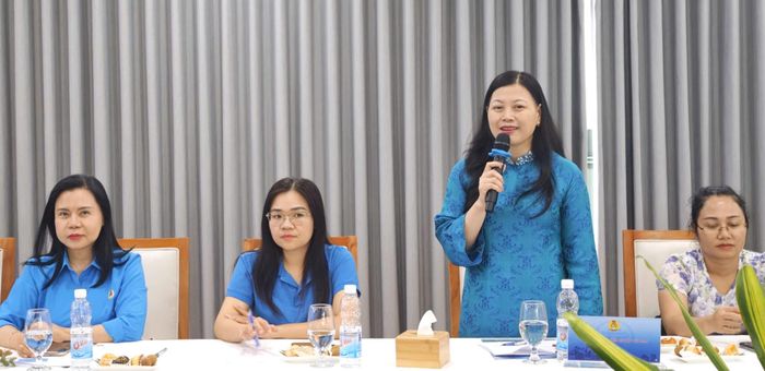 Lãnh đạo Công đoàn Bảo hiểm Xã hội Việt Nam chia sẻ giải pháp nâng cao chất lượng hoạt động công đoàn trong tình hình mới. Ảnh: Hải Hà.