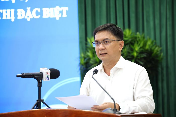 Ông Nguyễn Mạnh Cường, Ủy viên dự khuyết Trung ương Đảng, Phó Chủ tịch UBND TP.HCM, phát biểu mở đầu hội thảo. Ảnh: LÊ THOA