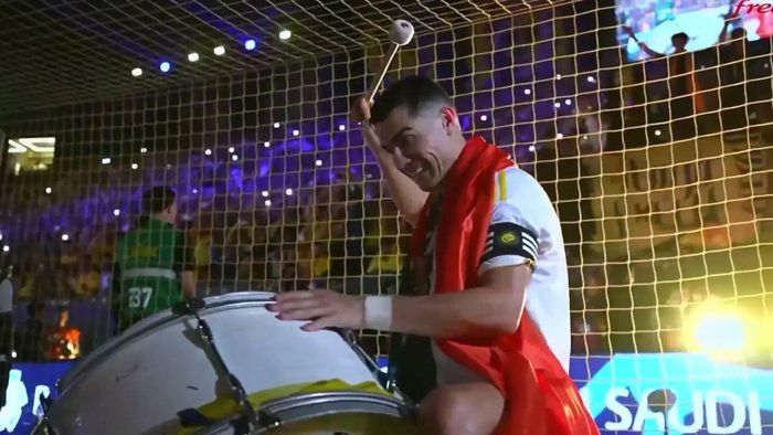 Trong trận thắn Damac 4-1 thì "Vua Ronaldo" hoàn thành cú đúp sau khi Sadio Mane và Kingsley Coman có hai bàn trước đó.
