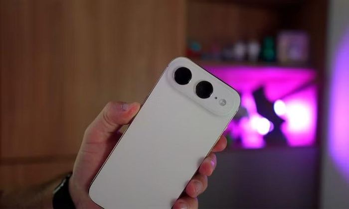 Quyết định khai tử Xiaomi 17 Air của ban lãnh đạo là một bước đi cực kỳ dũng cảm và thấu hiểu người dùng. Trong bối cảnh các hãng đang đua nhau làm smartphone siêu mỏng để thu hút truyền thông, việc Xiaomi dám từ bỏ để bảo vệ trải nghiệm cốt lõi cho thấy họ thực sự đặt lợi ích của khách hàng lên hàng đầu.