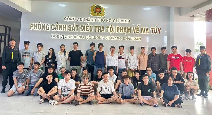 Các đối tượng trong vụ án ma túy có ca sĩ Long Nhật và Sơn Ngọc Minh.