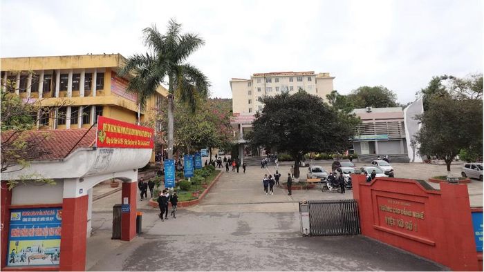 Trường Cao đẳng nghề Việt Xô số 1 nơi xảy ra vụ việc.