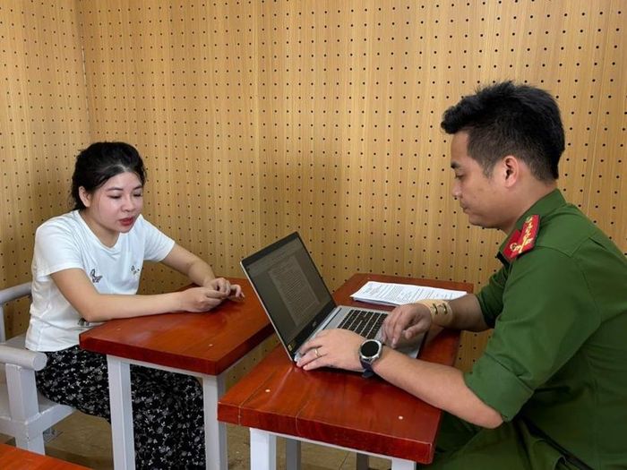  Đối tượng Kim Thị Linh.