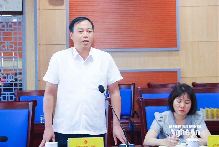 Đồng chí Chu Đức Thái - Ủy viên Thường trực, Trưởng ban Văn hóa - Xã hội HĐND tỉnh nêu ý kiến công tác phối hợp phục vụ hoạt động của HĐND tỉnh. Ảnh: Mai Hoa