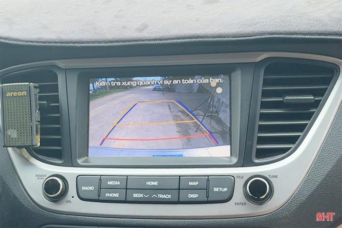Các dòng SUV, crossover hay bán tải có gầm cao thường xuất hiện nhiều "điểm mù" hơn, chính vì thế, lái xe cần phải trang bị cả kỹ năng lẫn thiết bị cảnh báo để đảm bảo an toàn.