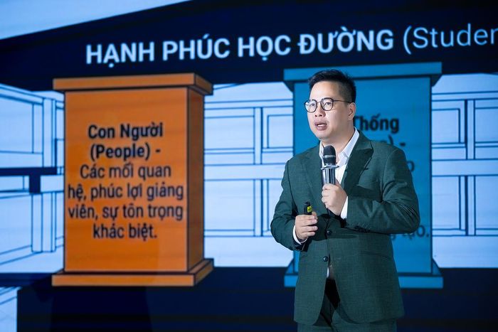 PGS.TS Trần Thành Nam, Phó Hiệu trưởng Trường Đại học Giáo dục, Đại học Quốc gia Hà Nội.