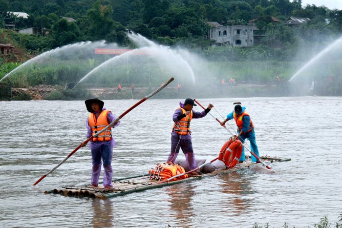 Lực lượng tại chỗ của tỉnh tham gia diễn tập với sự phối hợp của lực lượng Quân khu 2.