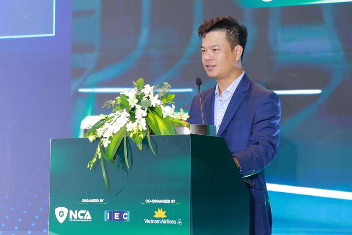 Thiếu tá Trần Trung Hiếu, Phó Giám đốc Trung tâm An ninh mạng quốc gia. Ảnh: T.U