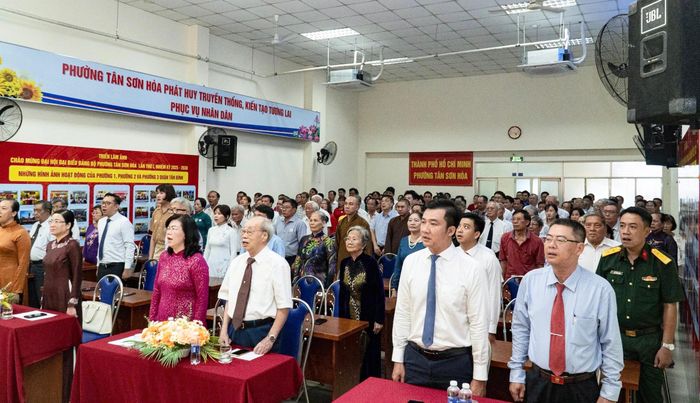  Đại biểu tham dự chương trình 