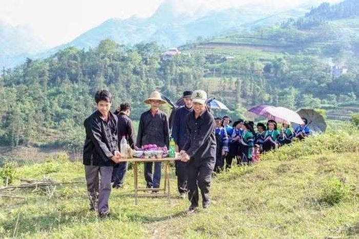 Tết “Sử giề pà” - Lễ tạ ơn trâu của người Bố Y ở xã Mường Khương, tỉnh Lào Cai. Ảnh: Tư liệu